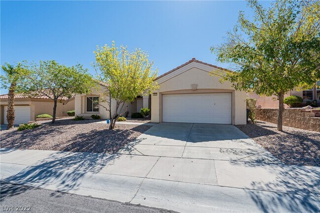 Building Photo - 10637 Sky Meadows Ave