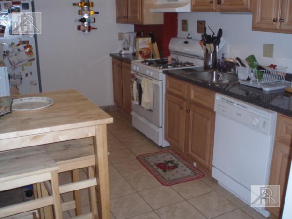 Building Photo - 33 Egremont Rd