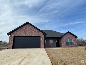Building Photo - 166 Western Hills Dr