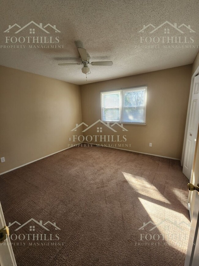 Building Photo - 4315 Lexington Way