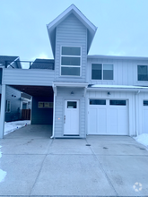 Building Photo - 417 Meriwether Ave