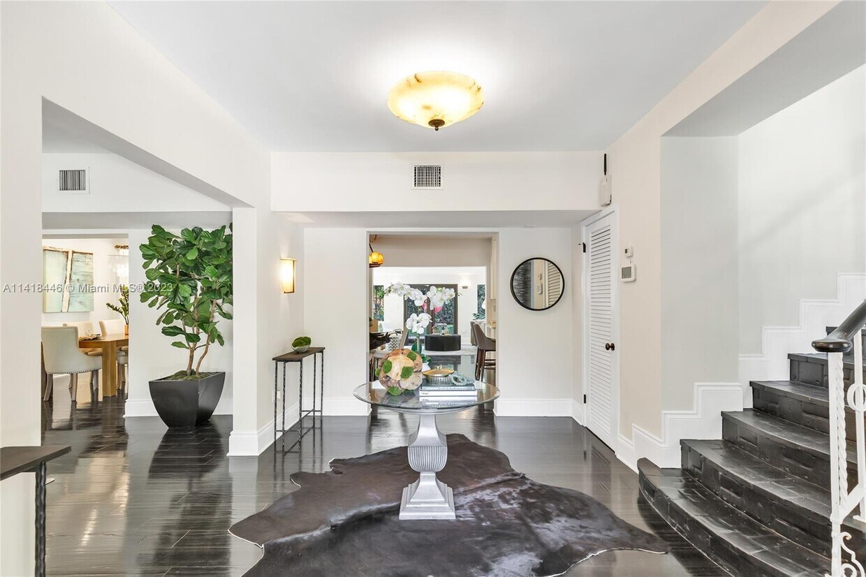 Primary Photo - 3608 St Gaudens Rd