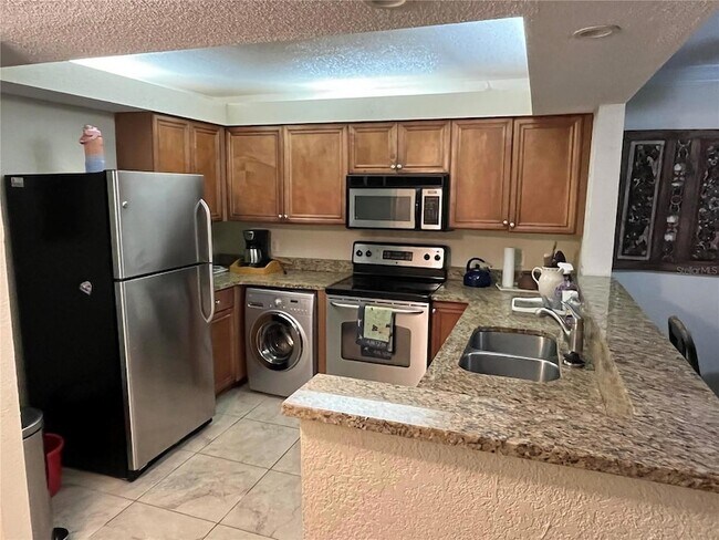 Foto del edificio - 2740 Coconut Bay Ln