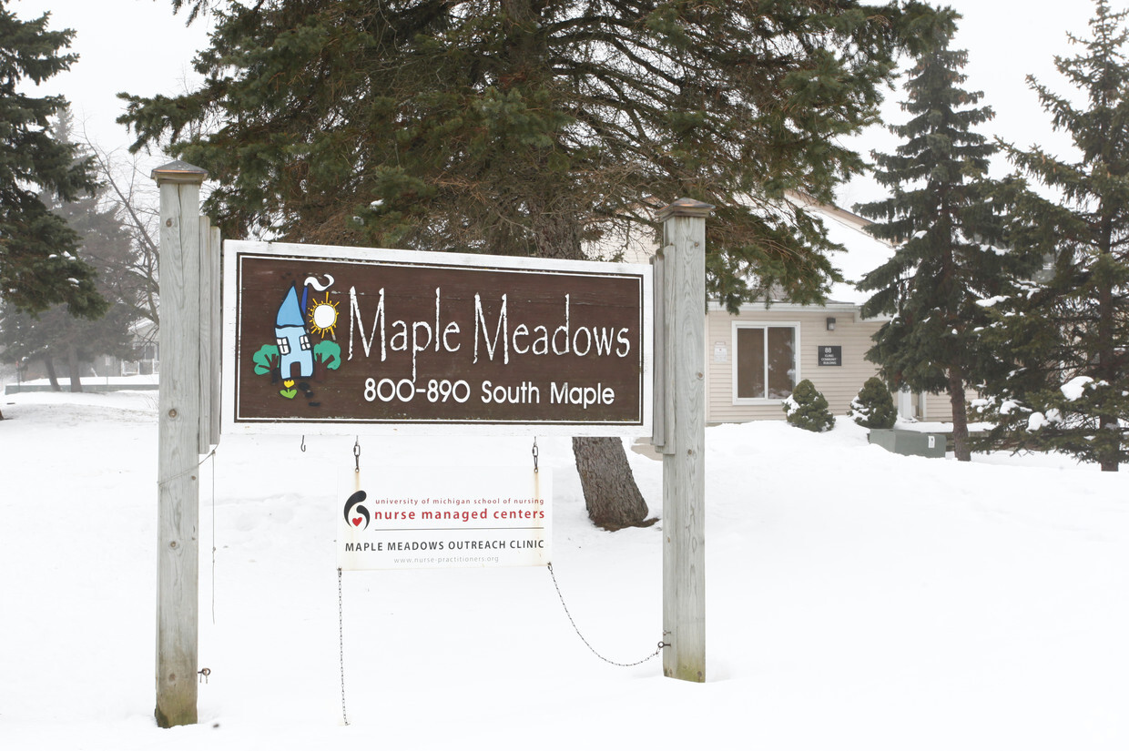 Foto del edificio - Maple Meadows Apartments