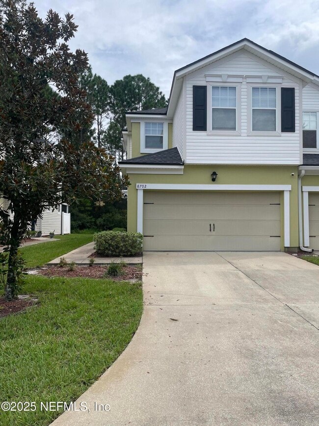 Building Photo - 8702 Ribbon Falls Ln