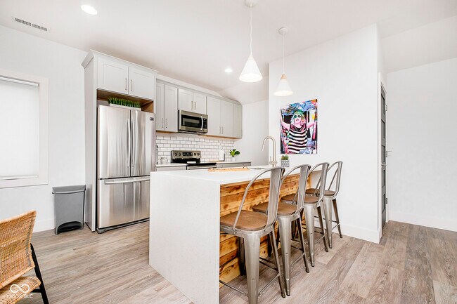 Foto del edificio - 1309 Jefferson Ave