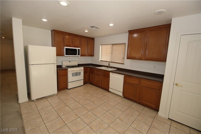 Foto del edificio - 5221 Fireside Ranch Ave