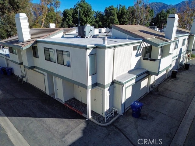 Building Photo - 10475 Newhome Ave