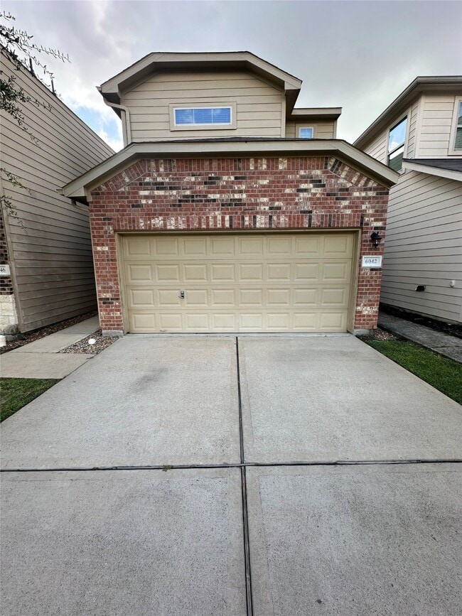 Building Photo - 6042 Wesley Manor Ct