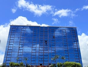 Building Photo - 1555 Kapiolani Blvd