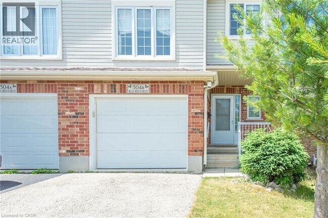 Photo du bâtiment - 504 Blue Beech Blvd