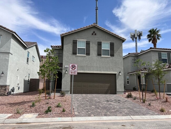 Building Photo - CASA BELLA COMMUNITY 3 BEDROOM 2.5 BATH LOFT AND 2 CAR GARAGE