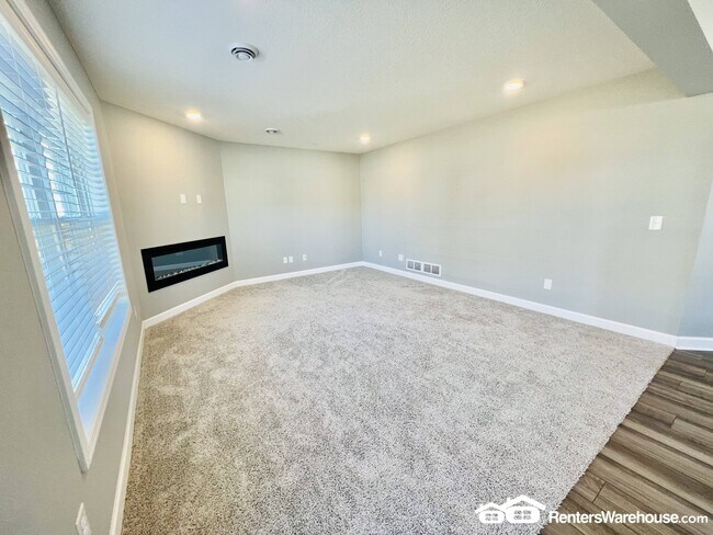Foto del edificio - 1148 Middlefield Rd