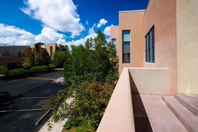 Building Photo - 3600 Cerrillos Rd