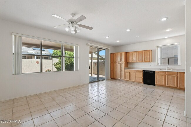 Foto del edificio - 17934 W Deneen Way