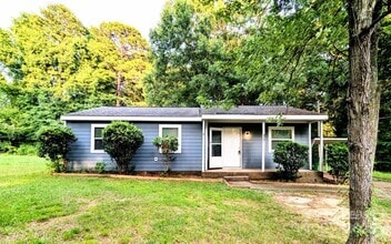 Building Photo - 407 Stirrup Ct