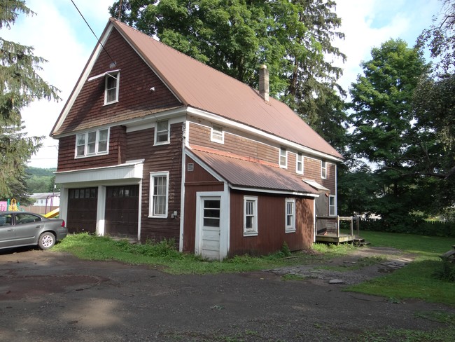 Building Photo - 199 Main St