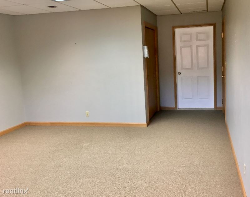 Building Photo - 39 6th St W