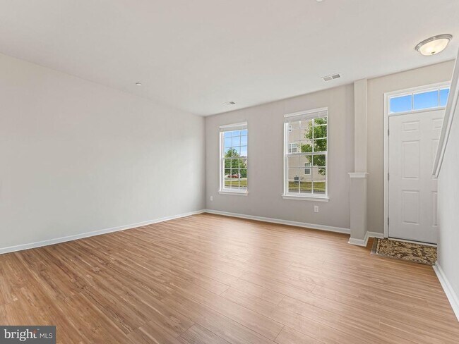 Building Photo - 1126 Munyon Dr