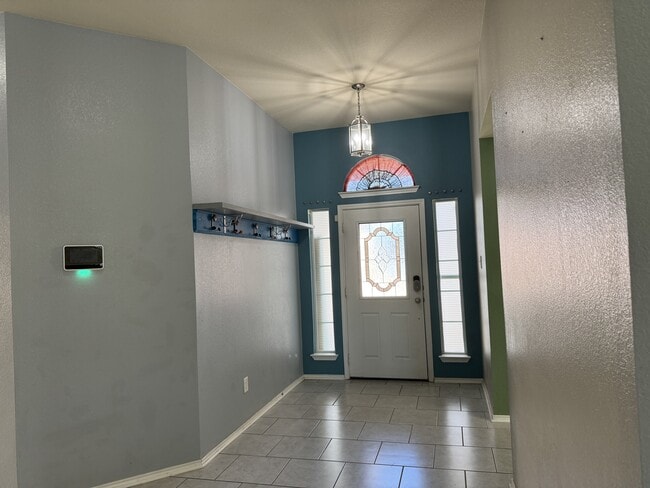 Foto del edificio - 1314 Starlight Dr