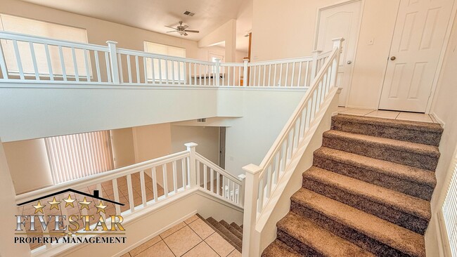 Building Photo - House for Rent in SouthWest Bakersfield