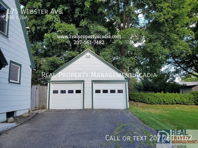 Building Photo - Beautifully Unique and Full of Character H...