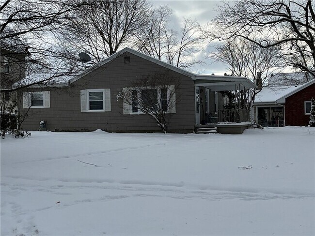 Foto del edificio - 304 Woodland Ave