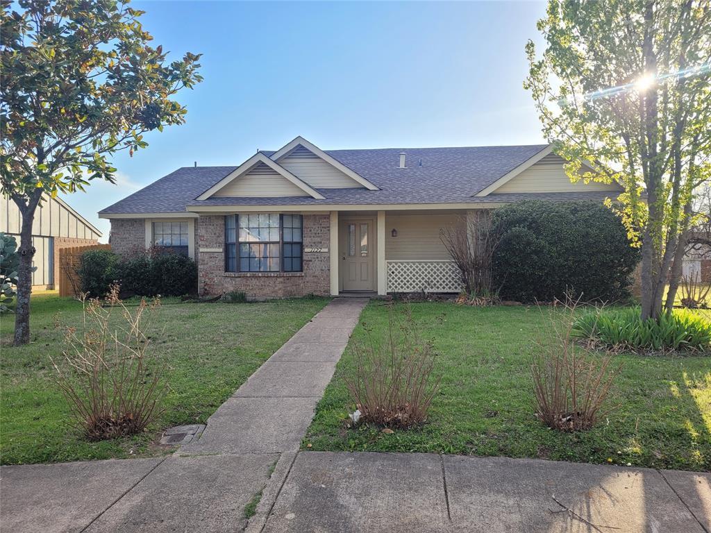 Primary Photo - 1127 Willow Run Cir