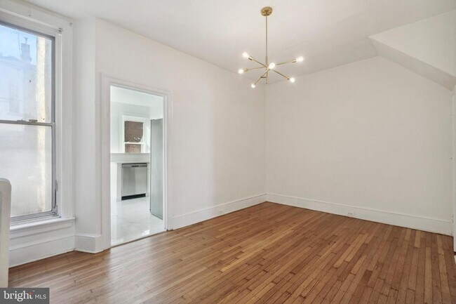 Building Photo - 5108 Delancey St