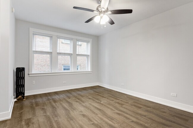 Foto del edificio - 1521 W Sherwin Ave