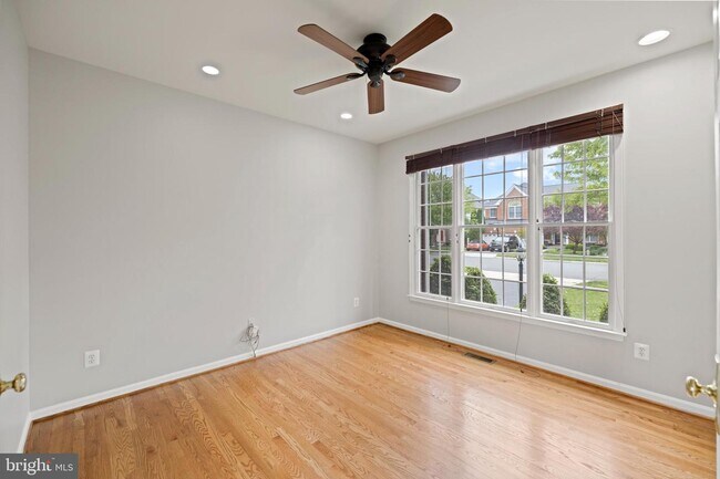 Foto del edificio - 25920 Quinlan St