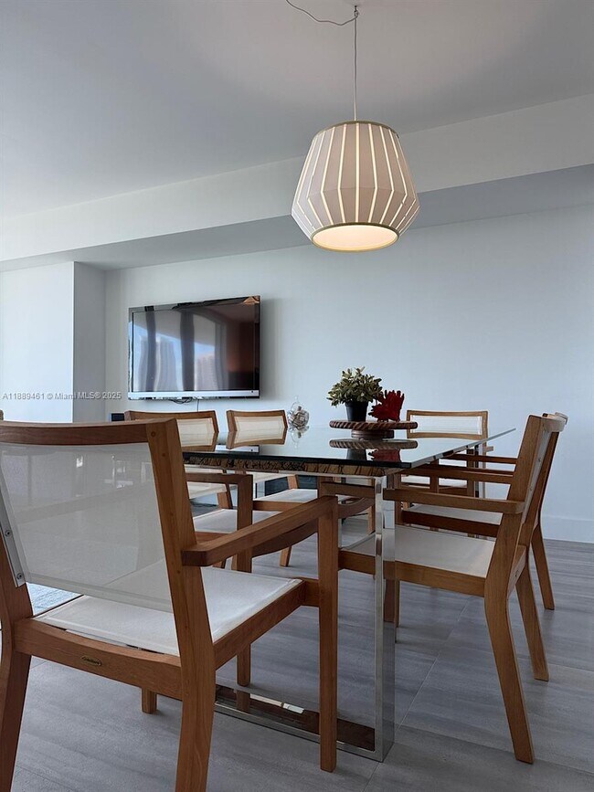 Foto del edificio - 400 Sunny Isles Blvd