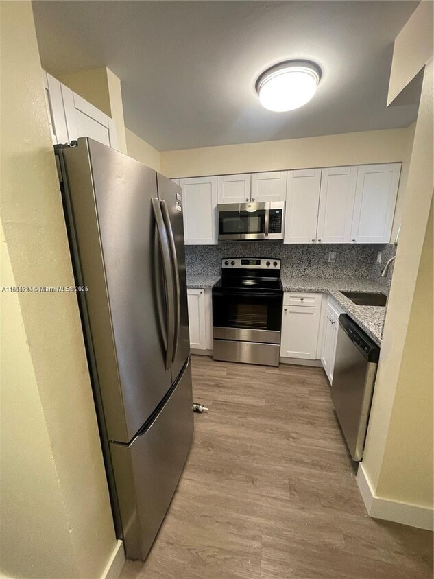 Primary Photo - 14931 SW 82nd Ln
