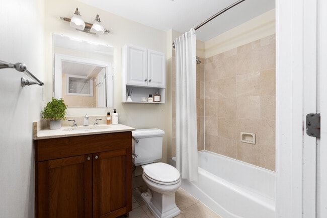 Ceramic Bathroom - 1750 16th St NW