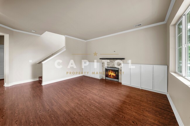 Building Photo - 5800 Balustrade Blvd SE