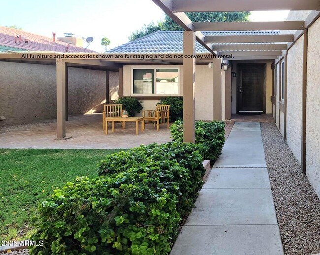 Building Photo - 5610 S Marine Dr