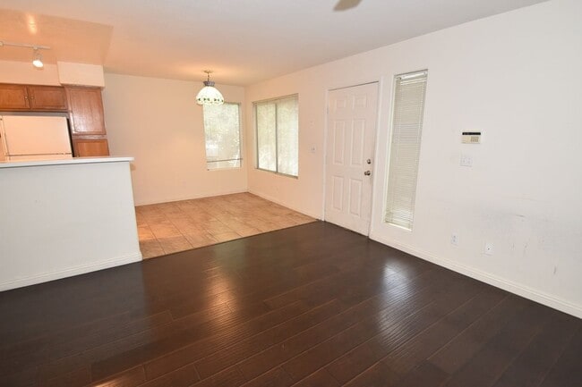 Building Photo - 3125 Casey Dr