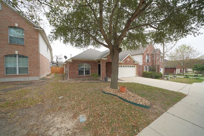 Building Photo - Home in the Jonas Woods Neighborhood