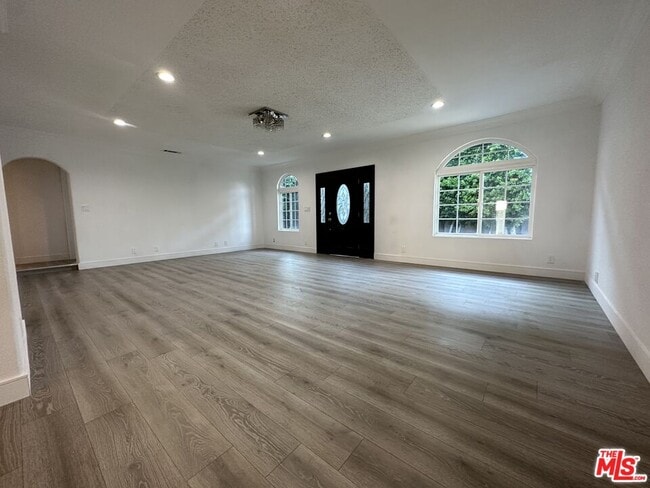 Building Photo - 6742 Radford Ave