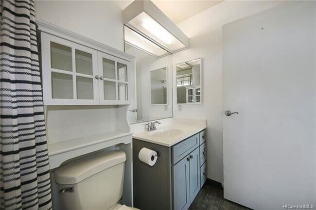 Building Photo - Miilani Mauka 2 bed / @ Bath w/yard