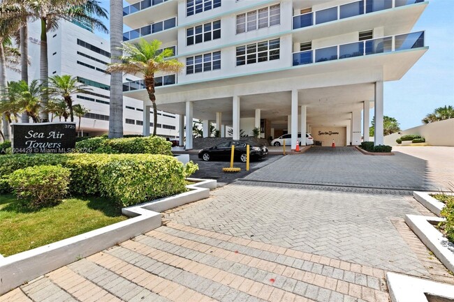 Foto del edificio - 3725 S Ocean Dr