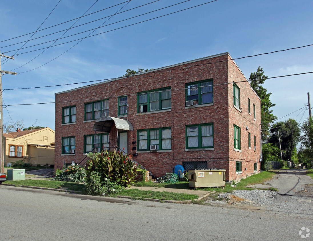 Foto principal - 2311 E Archer St