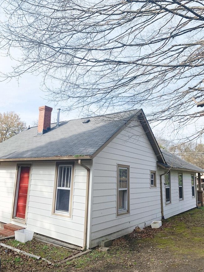 Foto del edificio - Room in House on Brooks St