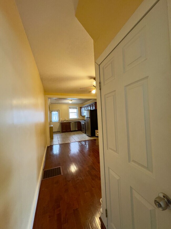 Foto del edificio - Charming 2 Bedroom/2 Bathroom Townhome in Canton, MD!