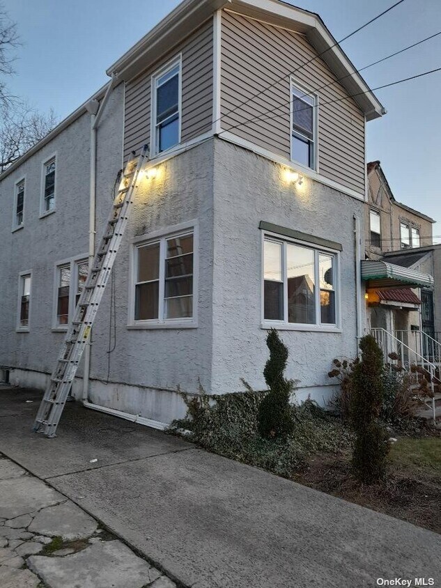 13525 234th Pl, Queens, NY 11422 House Rental in Queens, NY