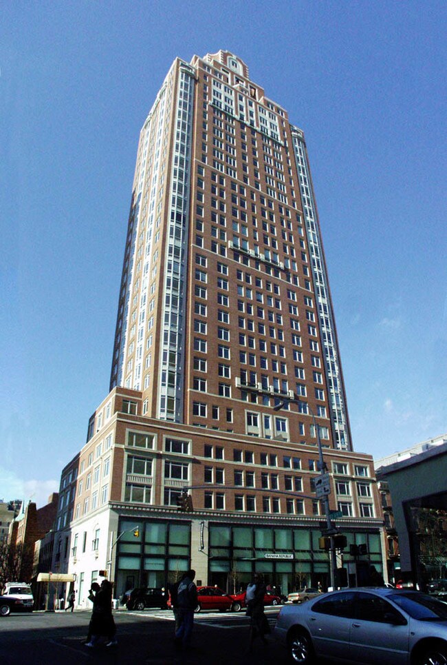 1110 Third ave - The Chatham