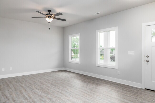 Foto del edificio - 1709 E 18th St