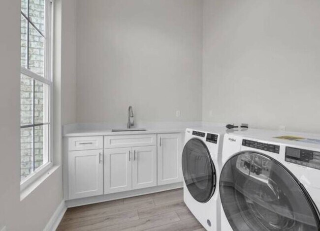 Foto del edificio - 1767 San Damian Rd