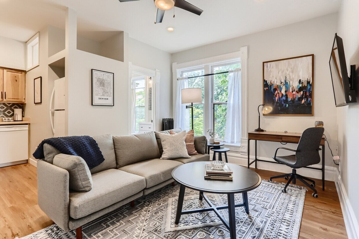 Foto principal - 2805 E 16th Ave