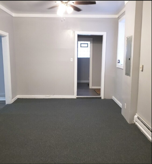 Building Photo - 544 W 117